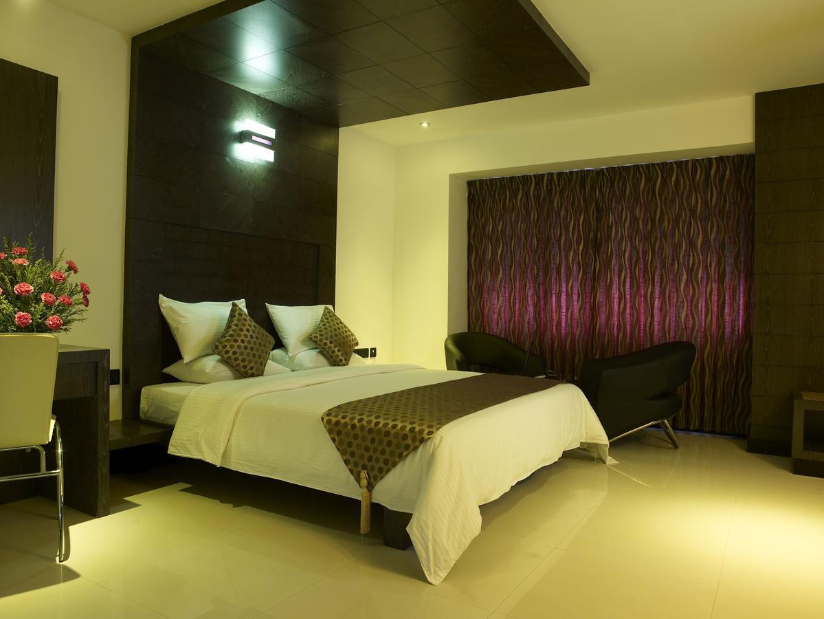 Hotel The Castello Residency Coimbatore Exterior foto